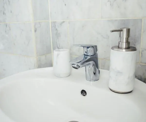 Deluxe Nahe Zentrum 2 *